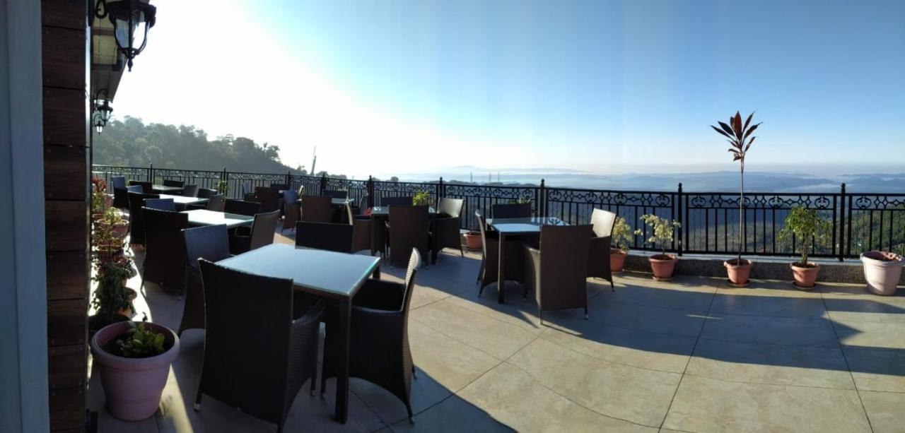 Hotel Pong View Дхарамсала Екстериор снимка
